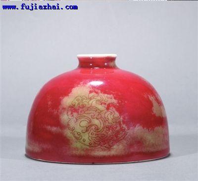 清康熙窑豇豆红釉锥花团龙纹太白尊《大清康熙年制》青花楷书款底径：13cm