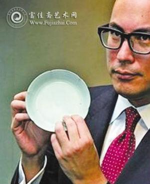 2012年拍出1.8亿港币的北宋汝窑天青釉葵花洗